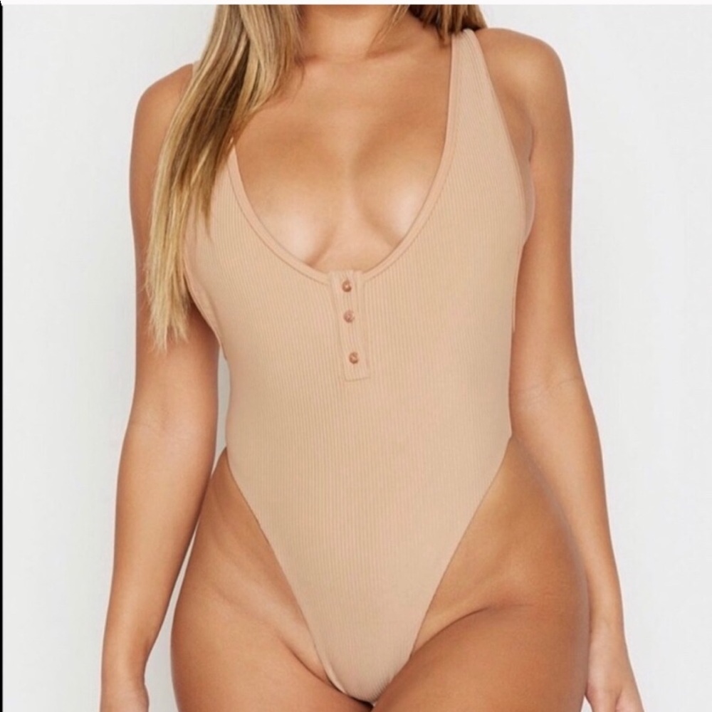 Adele one piece
